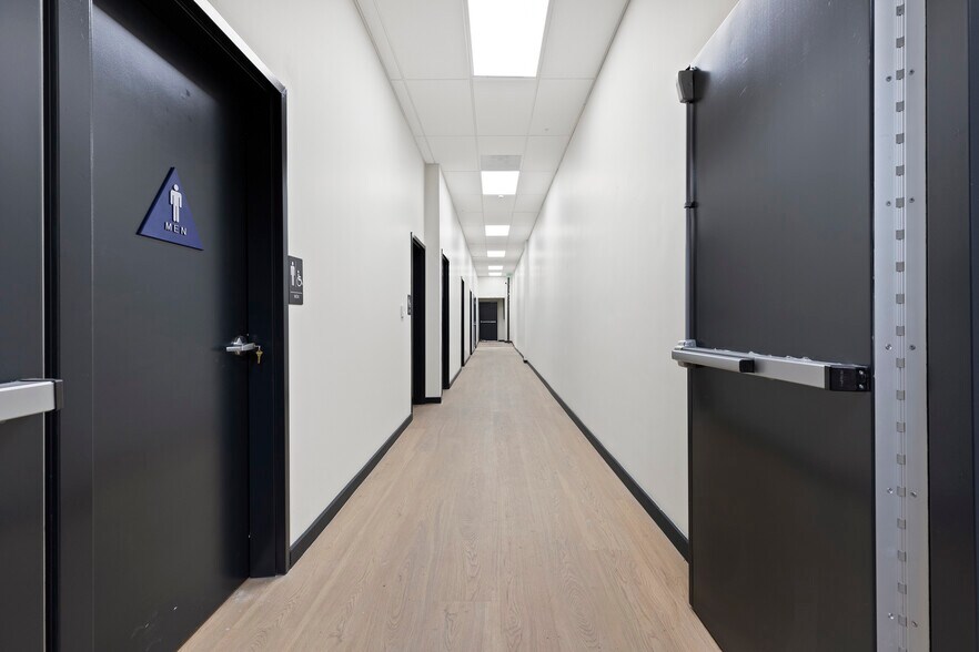 More Photos Of 939 10th St, Modesto Storefront Retail Office For Lease