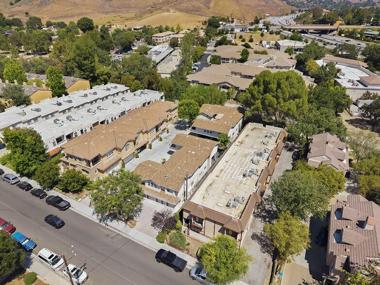 More Photos Of 5302-5304 Colodny Dr, Agoura Hills Apartments For Sale