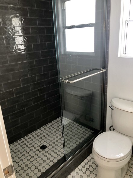 More Photos Of 1859-1861 1/2 Echo Park Ave, Los Angeles Apartments For Sale