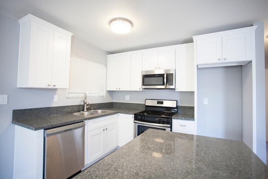 More Photos Of 4173-4175 Altadena Ave, San Diego Apartments For Sale