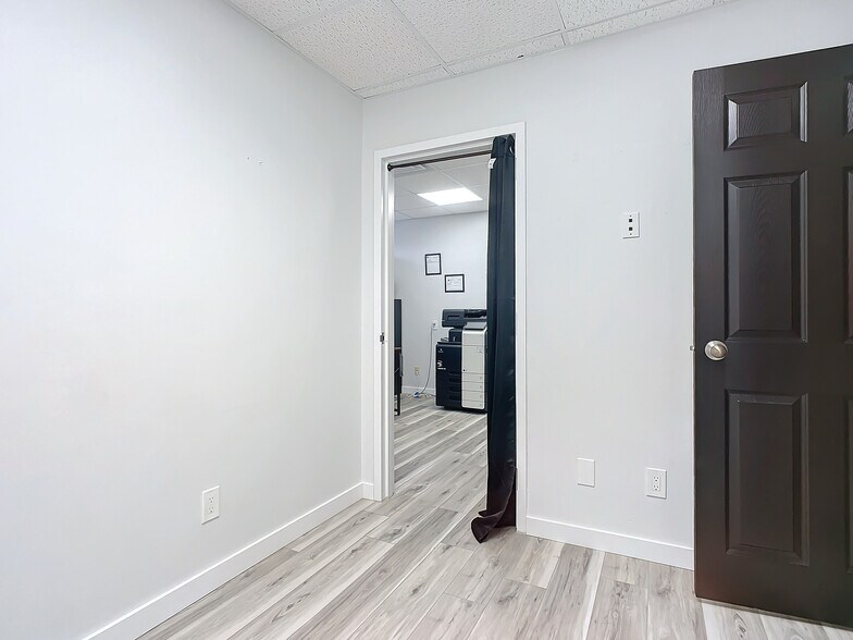 More Photos Of 405 Downing St, New Smyrna Beach Medical For Sale