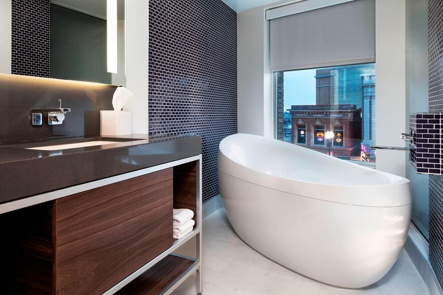 More Photos Of 901 Hennepin Ave, Minneapolis Hotel For Lease