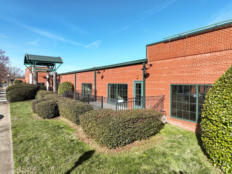 More Photos Of 532-533 Patterson Ave, Mooresville Loft Creative Space For Sale