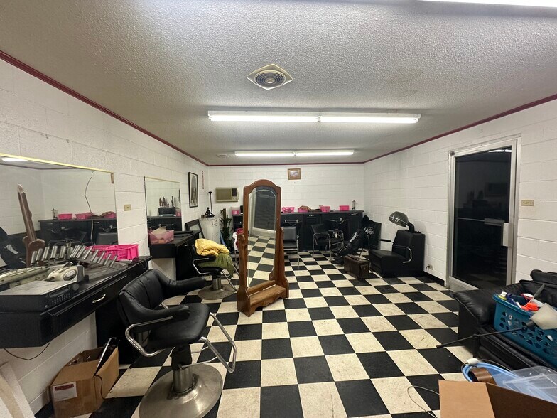 More Photos Of 3314 Millbranch Rd, Memphis Flex For Sale