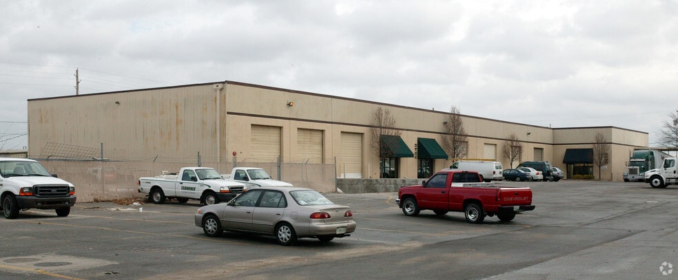 More Photos Of 5829-5899 S Garnett Rd, Tulsa Unknown For Lease