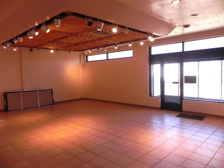 More Photos Of 2013 Ridgecrest Dr, Albuquerque Storefront Retail Office For Sale