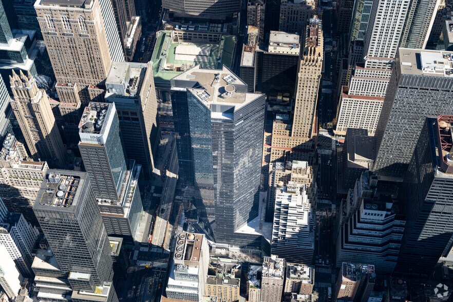 More Photos Of 101 Park Ave, New York Office For Lease