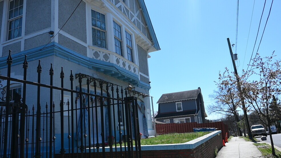 More Photos Of 2715-2725 22nd St NE, Washington Religious Facility For Sale