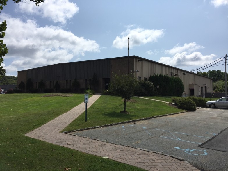 More Photos Of 3 Gold Mine Rd, Flanders Light Distribution For Lease