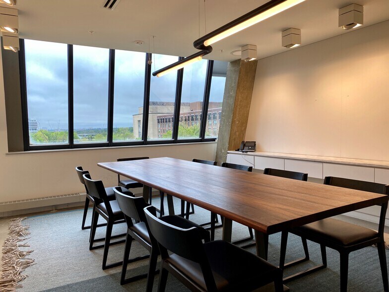 More Photos Of 2715 M St NW, Washington Office Residential For Lease