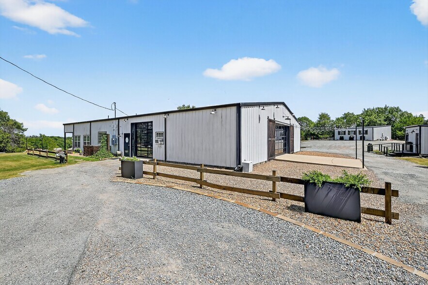 More Photos Of 5262 FM 896, Leonard Specialty For Sale