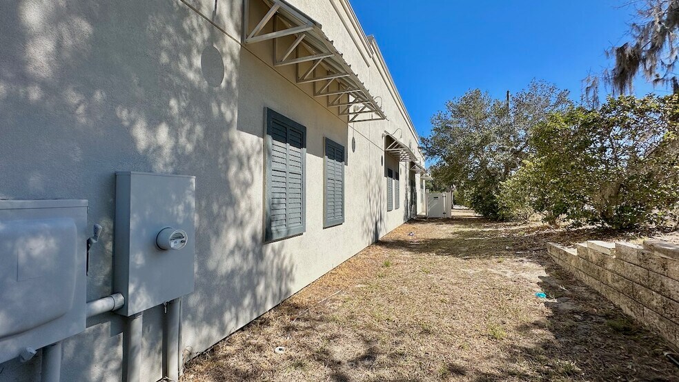 More Photos Of 3365 E Millwood Ln, Hernando Freestanding For Sale