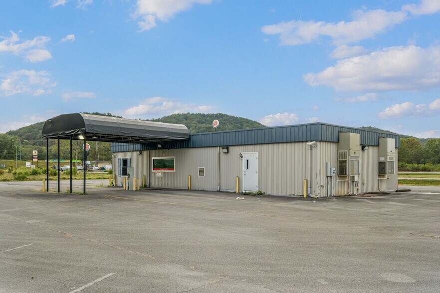 More Photos Of 5674 AL Highway 68, Collinsville Bank For Sale