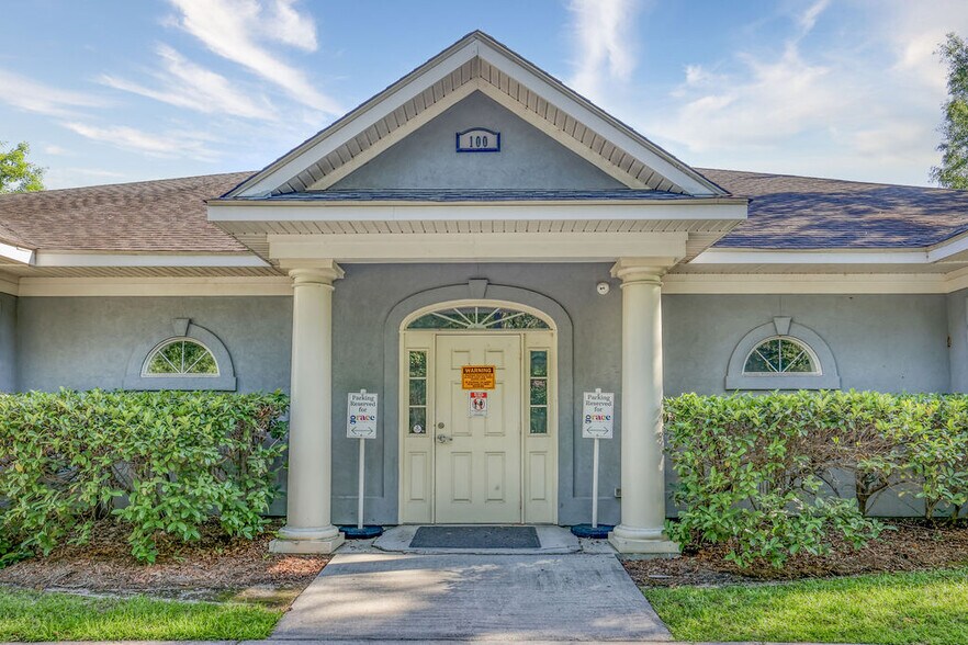 More Photos Of 1481 Dean Forest Rd, Savannah Medical For Lease