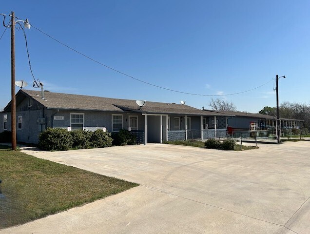 Primary Photo Of 3000 N Cardinal Rd, Azle Apartments For Sale