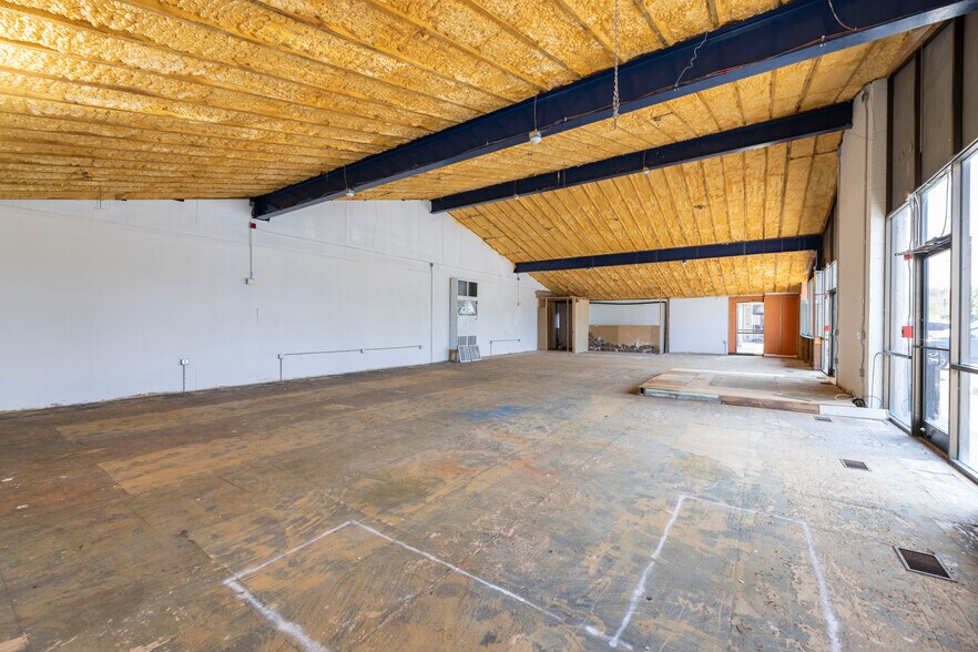 More Photos Of 120 Point Judith Rd, Narragansett Unknown For Lease