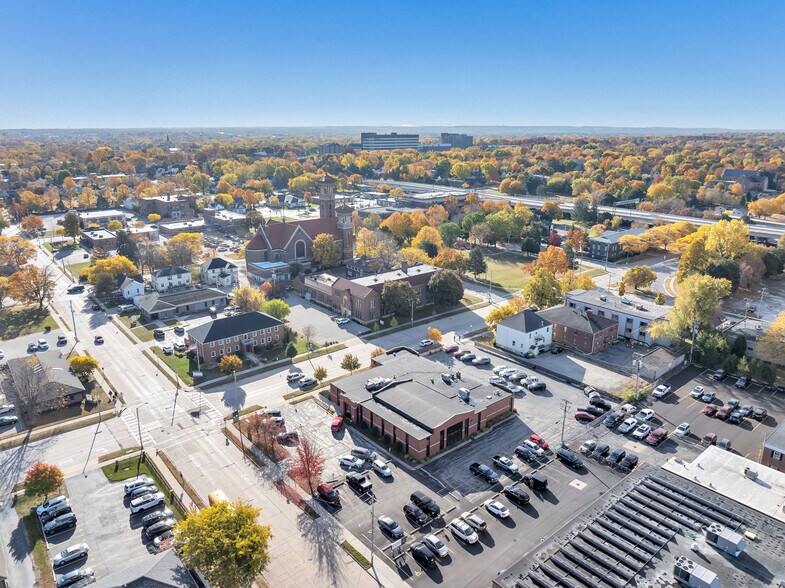 More Photos Of 414 S Jefferson St, Green Bay Office For Sale