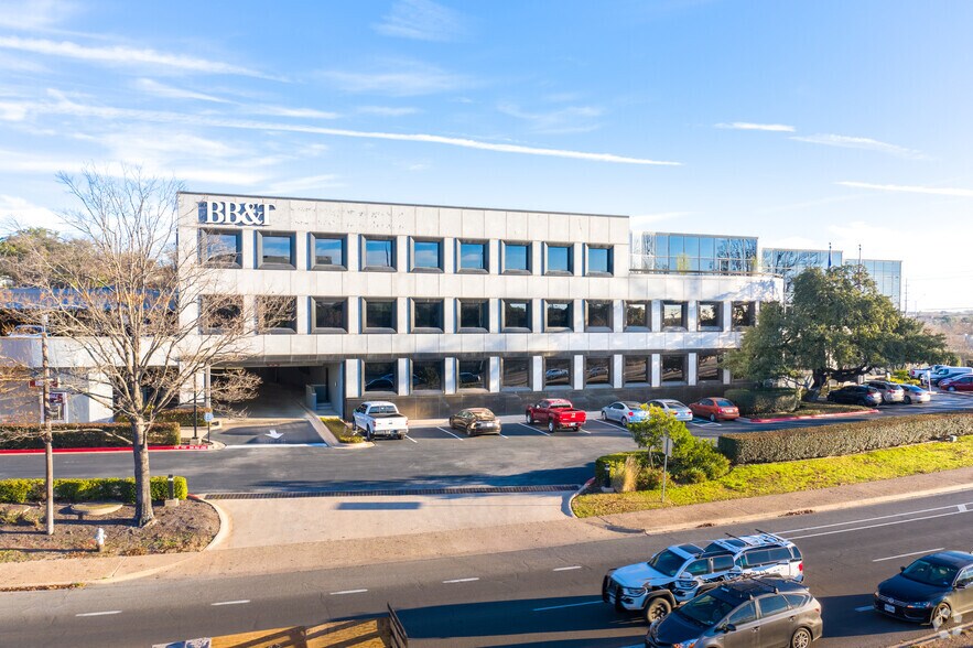 More Photos Of 7800 N Mopac Expy, Austin Medical For Lease