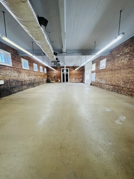 More Photos Of 11 School St, Watkinsville Office For Lease