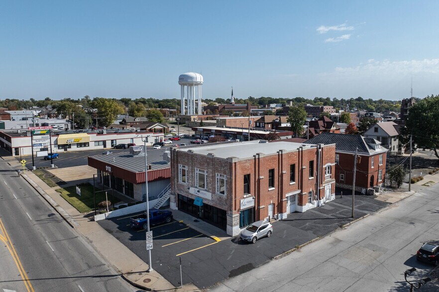 More Photos Of 900 Broadway St, Quincy Flex For Sale