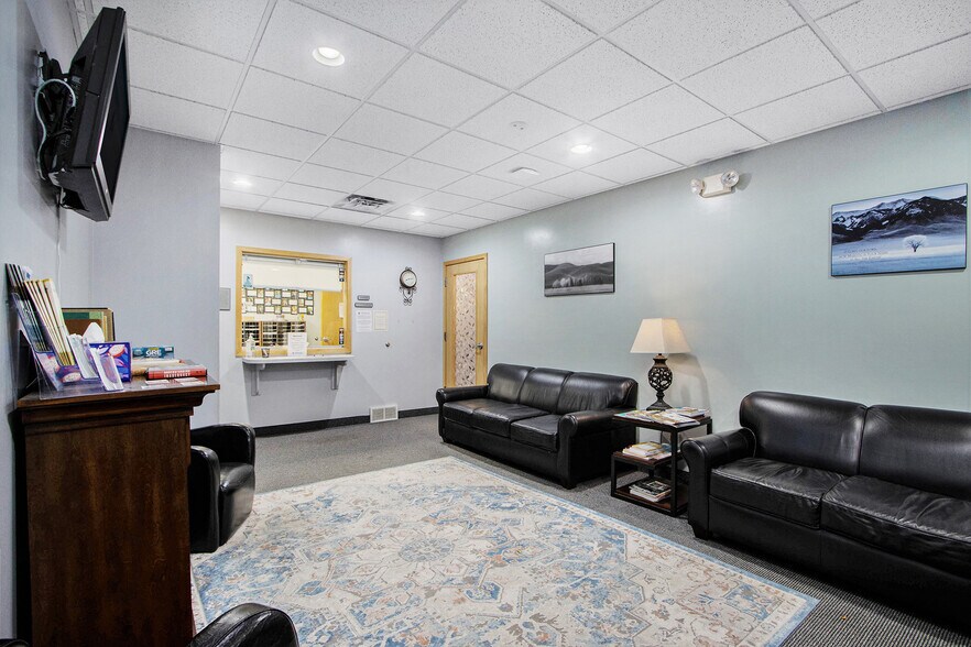 More Photos Of 1090 N 10th St, Kalamazoo Office For Lease