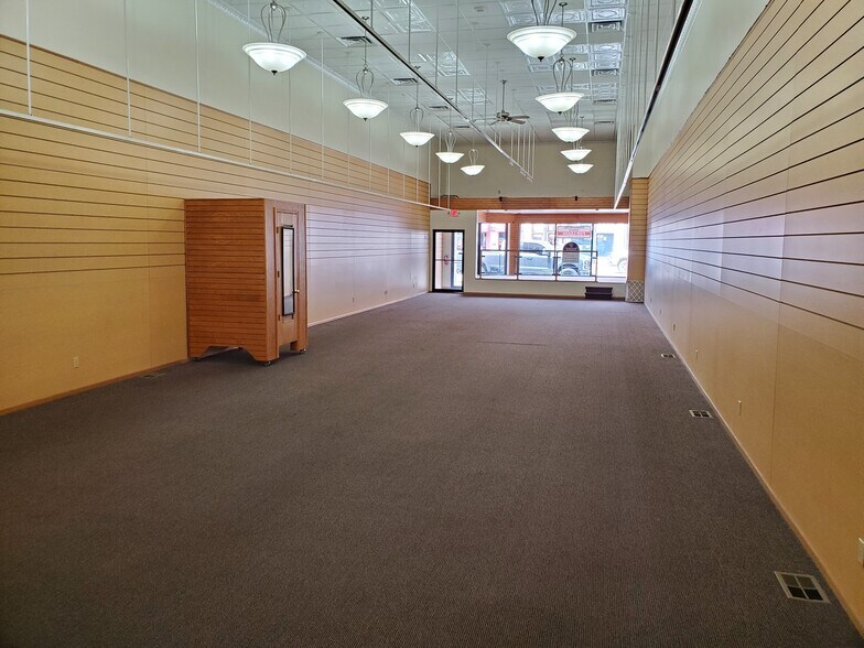 More Photos Of 1210 Sheridan Ave, Cody Storefront For Sale