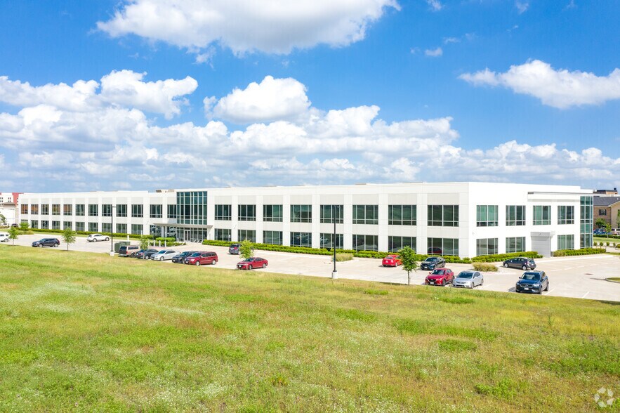 More Photos Of 5345 Towne Square Dr, Plano Office For Lease