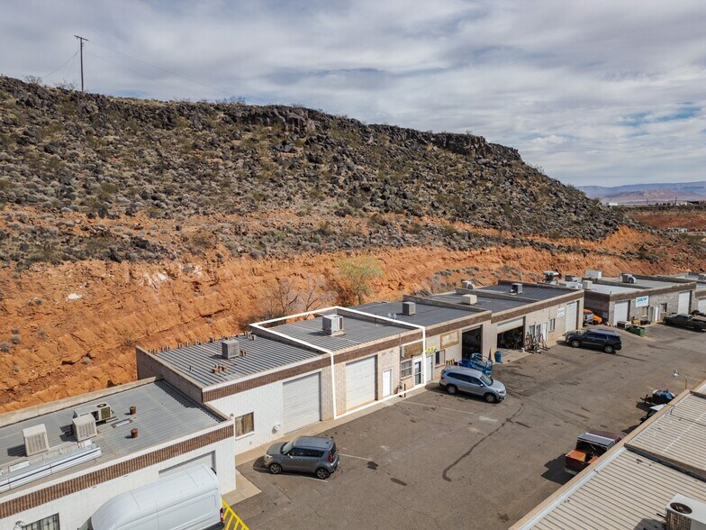More Photos Of 861 Red Rock Rd, Saint George Warehouse For Sale