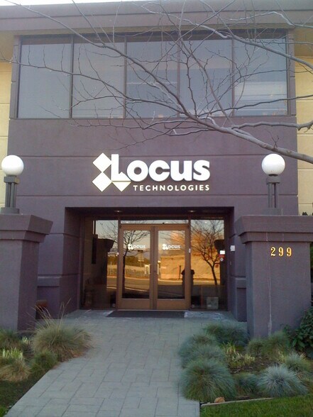 More Photos Of 299 Fairchild Dr, Mountain View Light Distribution For Lease