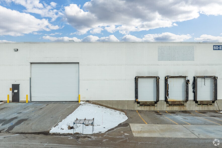 More Photos Of 60 Maple St, Mansfield Distribution For Lease