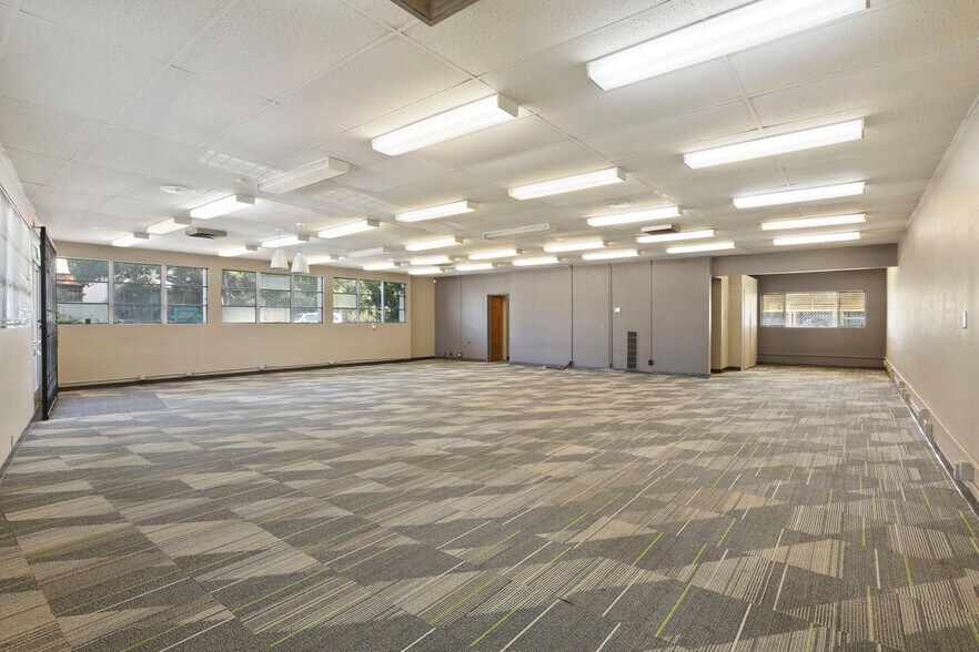 More Photos Of 1446 N Hunter St, Stockton Office For Sale