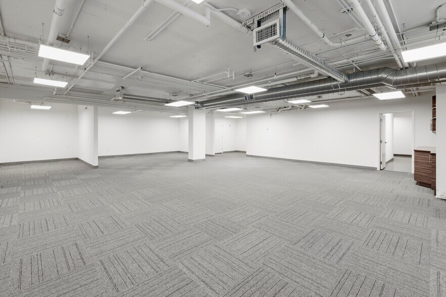 More Photos Of 1717 17th St, San Francisco Apartments For Lease