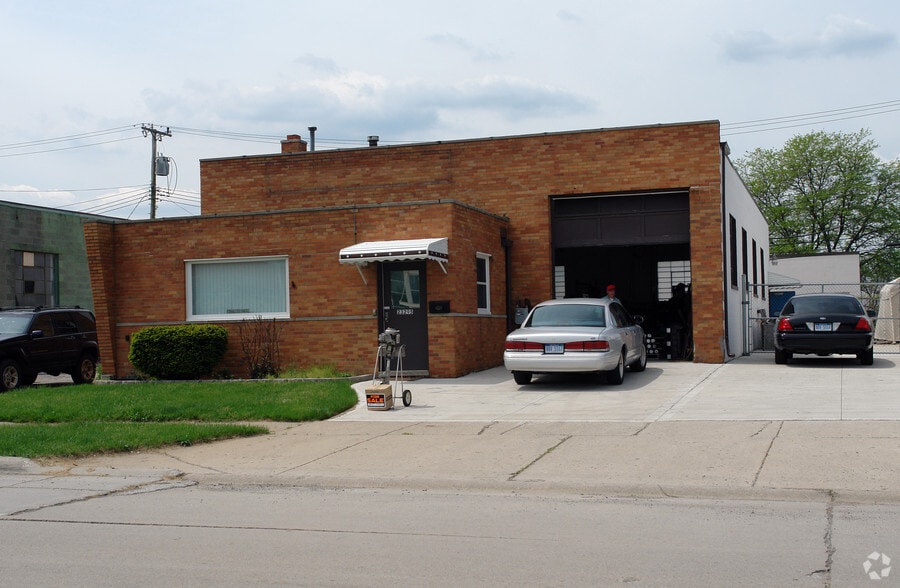 Primary Photo Of 23295 Blackstone Ave, Warren Manufacturing For Lease