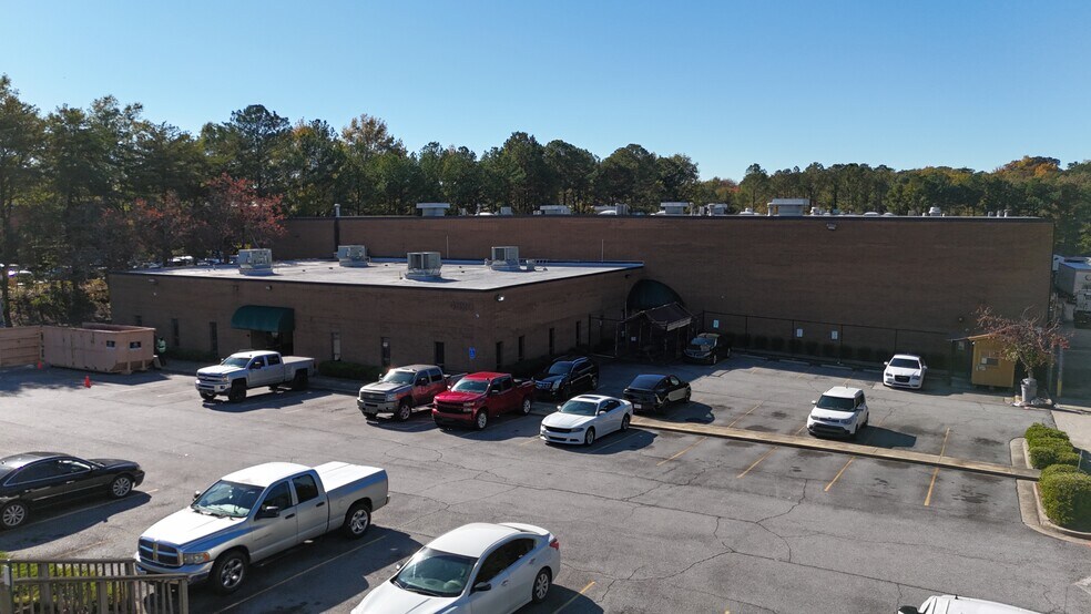 More Photos Of 4820 N Church Ln SE, Atlanta Warehouse For Lease
