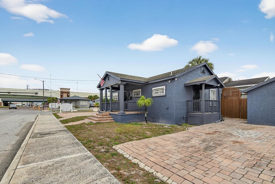 More Photos Of 1305 N Armenia Ave, Tampa Office For Sale