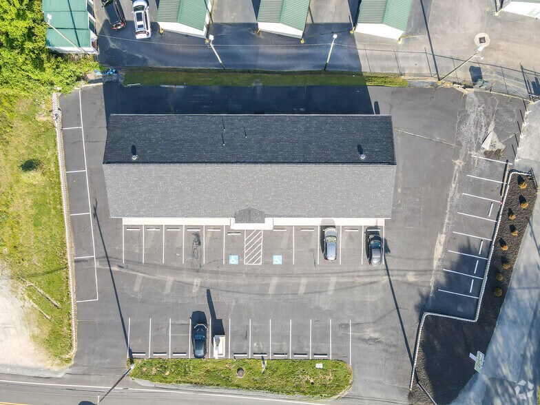 More Photos Of 1121 Old Concord Rd, Salisbury Office For Sale