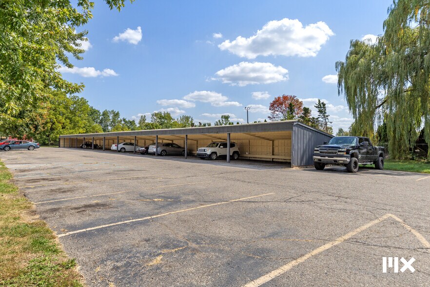 More Photos Of 757 W Shepherd St, Charlotte Apartments For Sale