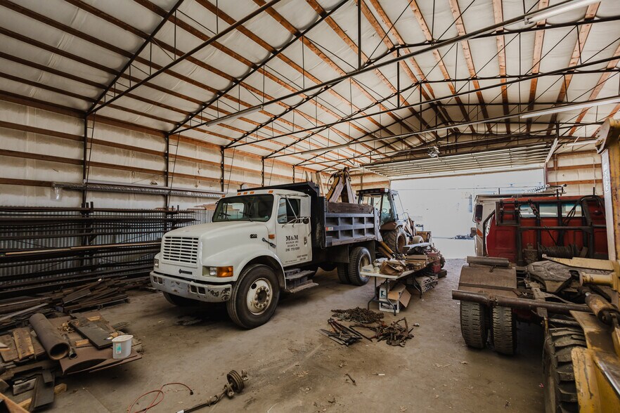 More Photos Of 410 N Commercial Ave, Sedgwick Storefront For Sale