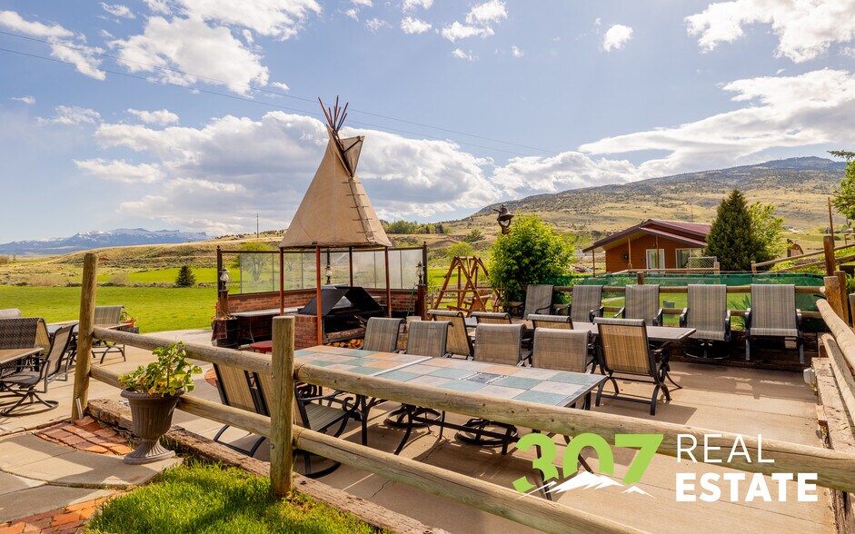 More Photos Of 30 Nielson Trl, Cody Hospitality For Sale