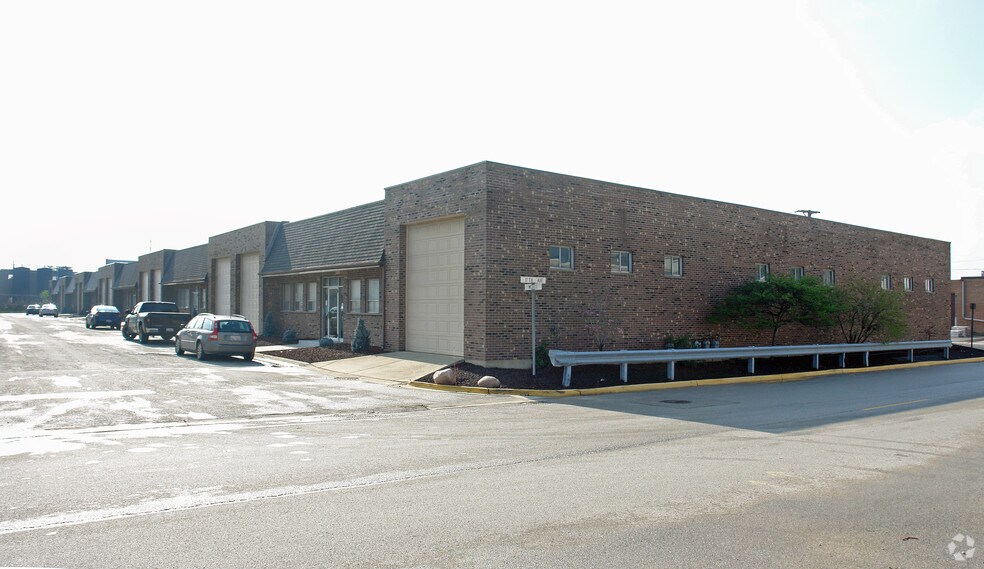 Primary Photo Of 9101-9123 Medill Ave, Franklin Park Warehouse For Lease