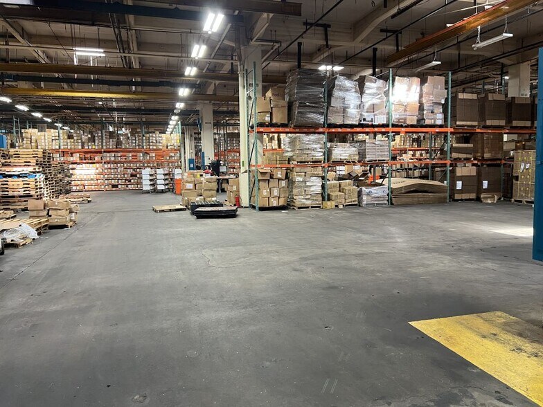 More Photos Of 75 Aircraft Rd, Southington Manufacturing For Lease