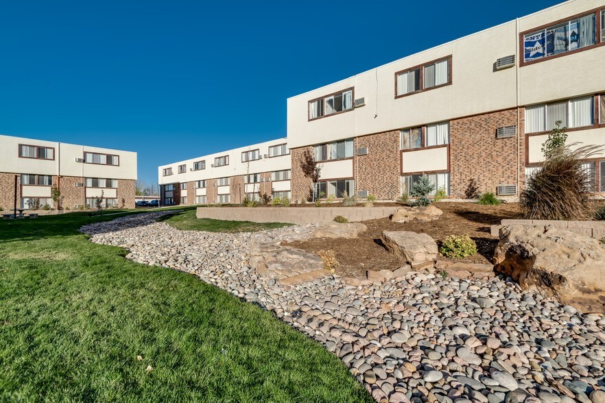 More Photos Of 2025 Jerry Murphy Rd, Pueblo Apartments For Sale