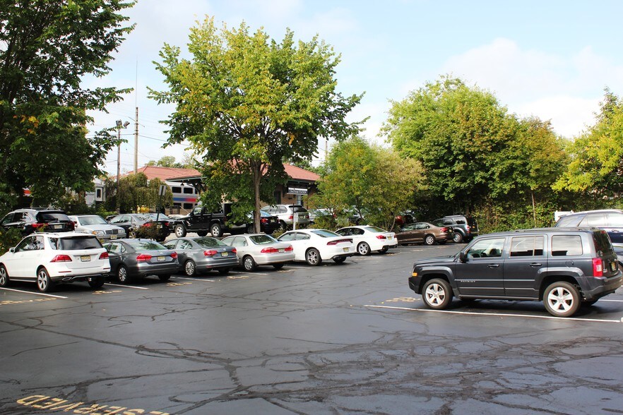 More Photos Of 14 Fairmount Ave, Chatham Office For Lease