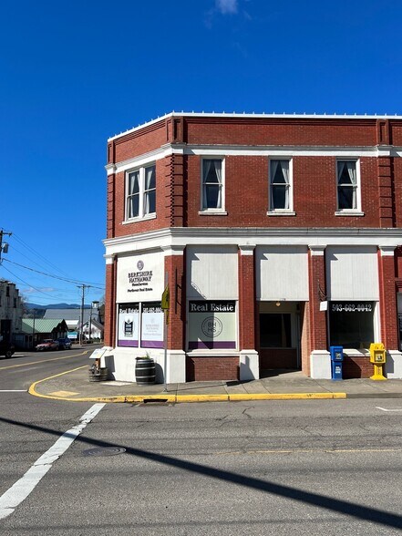 More Photos Of 150 N Maple St, Yamhill Storefront Retail Office For Sale