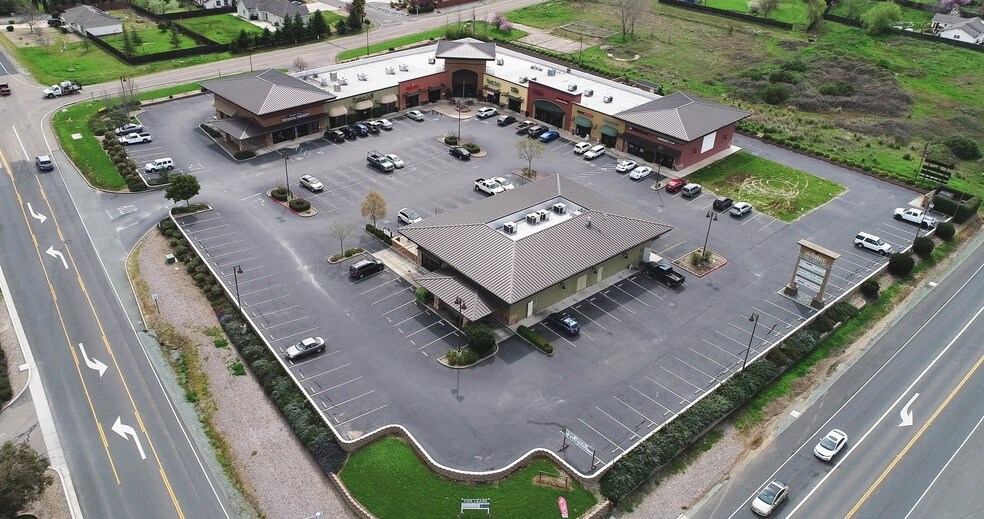 More Photos Of 1906 Vista Del Lago Dr, Valley Springs Storefront For Lease