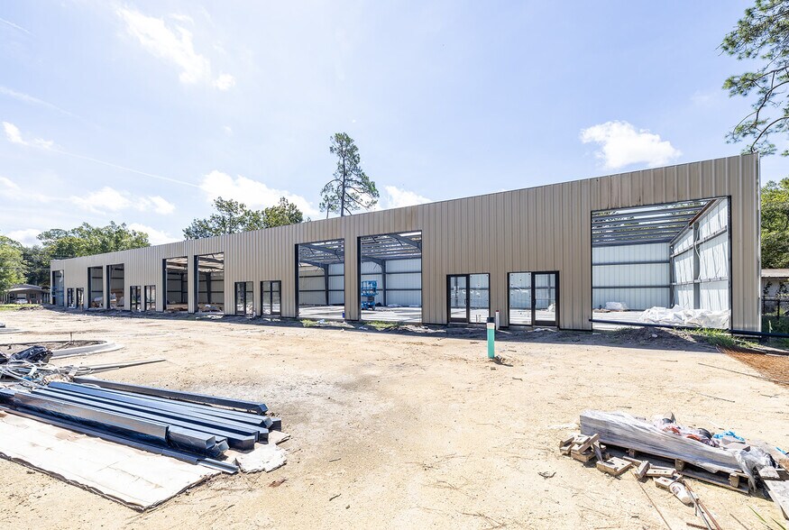 More Photos Of 4586 Sunbeam Rd, Jacksonville Flex For Lease