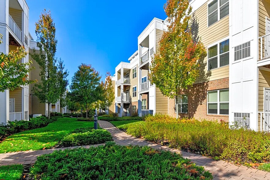 More Photos Of 100 Bellis Ct, Bridgewater Apartments For Sale