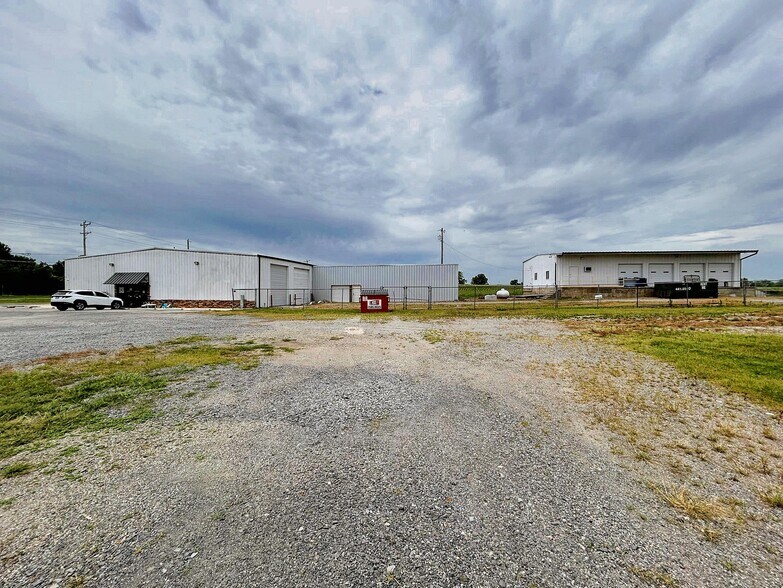 More Photos Of 120 W Peak Blvd, Muskogee Freestanding For Sale