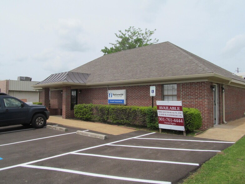 More Photos Of 212 Goodman Rd E, Southaven Office For Lease