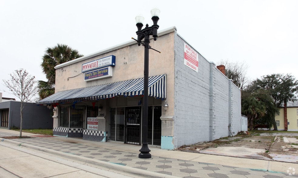 More Photos Of 1642 N Main St, Jacksonville General Retail For Sale